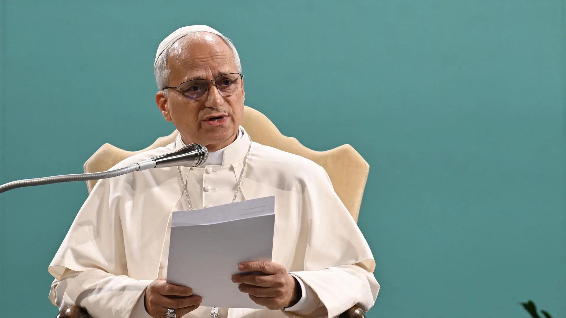 Papa Leone XIV critica aspramente la frenesia mondana e la venerazione del denaro Papa Leone XIV critica aspramente la frenesia mondana e la venerazione del denaro