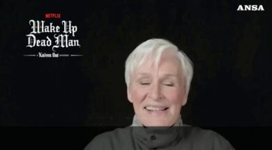 Intervista a Glenn Close: fede, umanità e mistero nel nuovo Knives Out Wake Up Dead Man