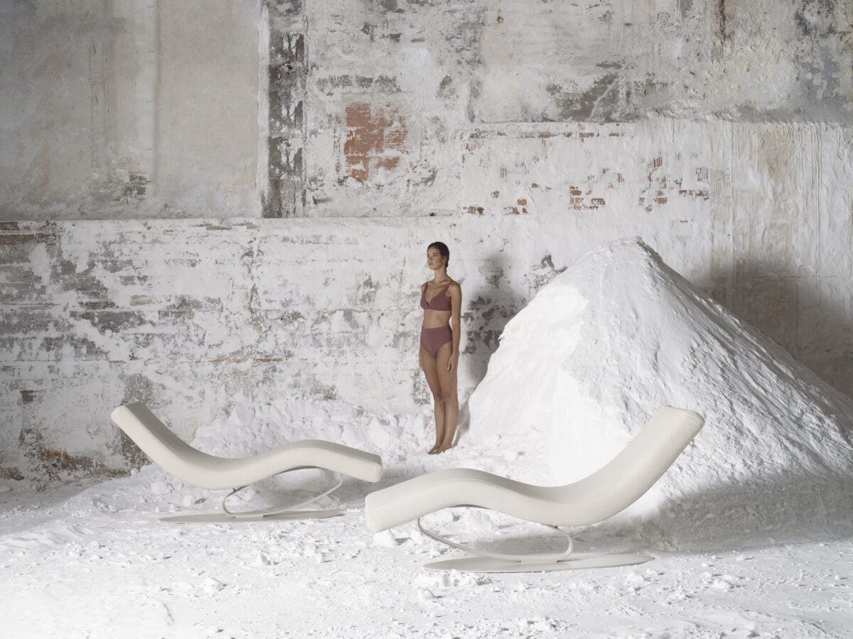 Arredo, il design sposa il colore Pantone 2026 Arredo, il design sposa il colore Pantone 2026