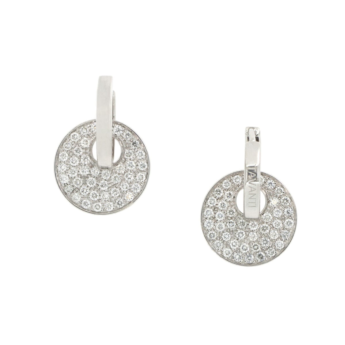 Pantone: il 2026 è l’anno del Cloud Dancer Pantone: il 2026 è l’anno del Cloud Dancer