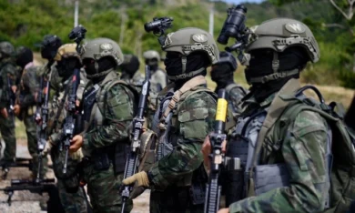 La guerra tra Cambogia e Thailandia è tornata prepotentemente: scontri, raid e accuse incrociate