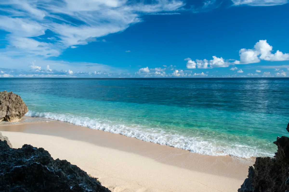 Giappone e Cina ai ferri corti: l’isola incantata di Yonaguni diventa fortino di guerra Giappone e Cina ai ferri corti: l’isola incantata di Yonaguni diventa fortino di guerra