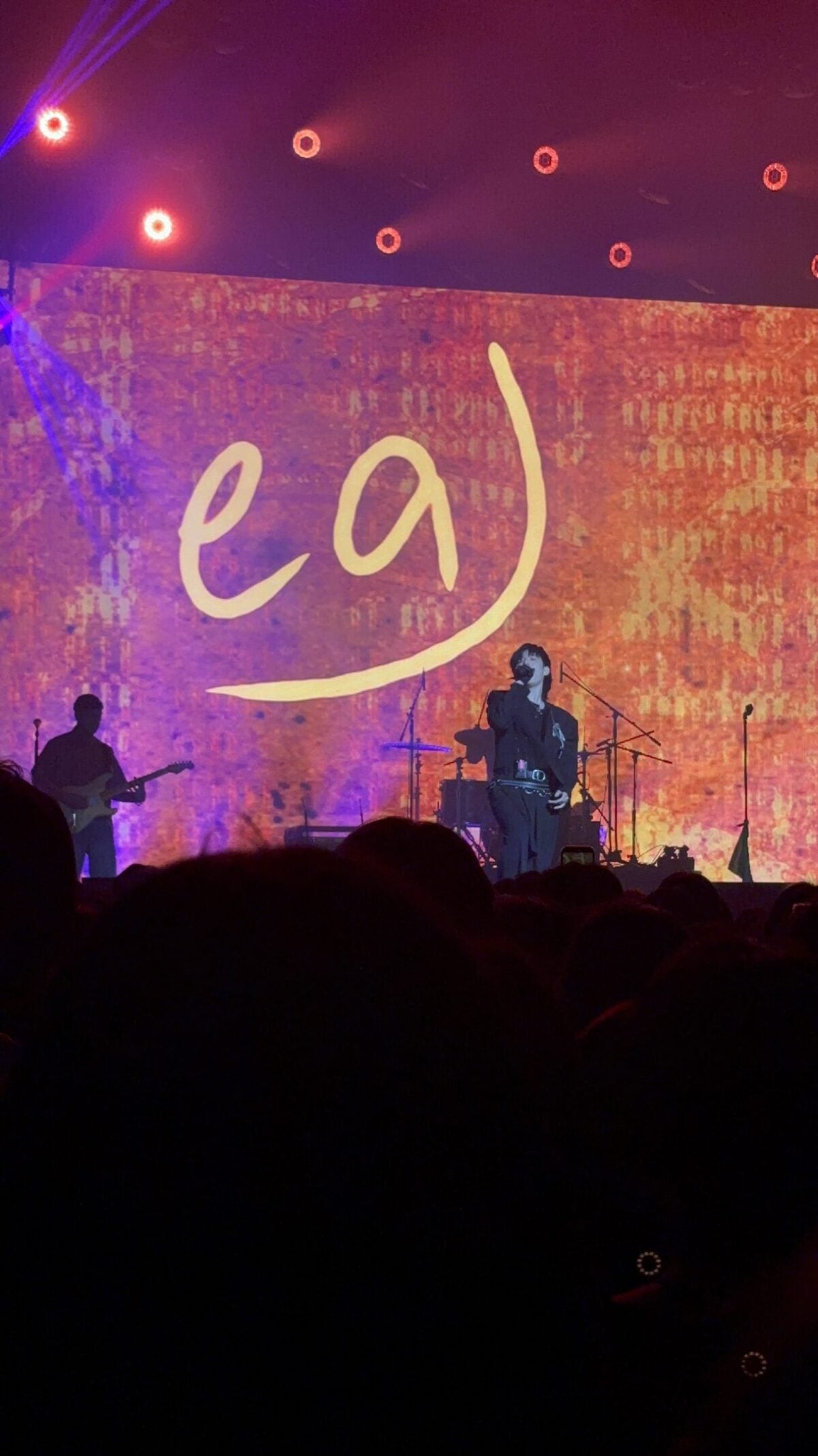 eaJ e il K-pop dopo la perfezione: la bellezza dell’onestà senza filtri eaJ e il K-pop dopo la perfezione: la bellezza dell’onestà senza filtri