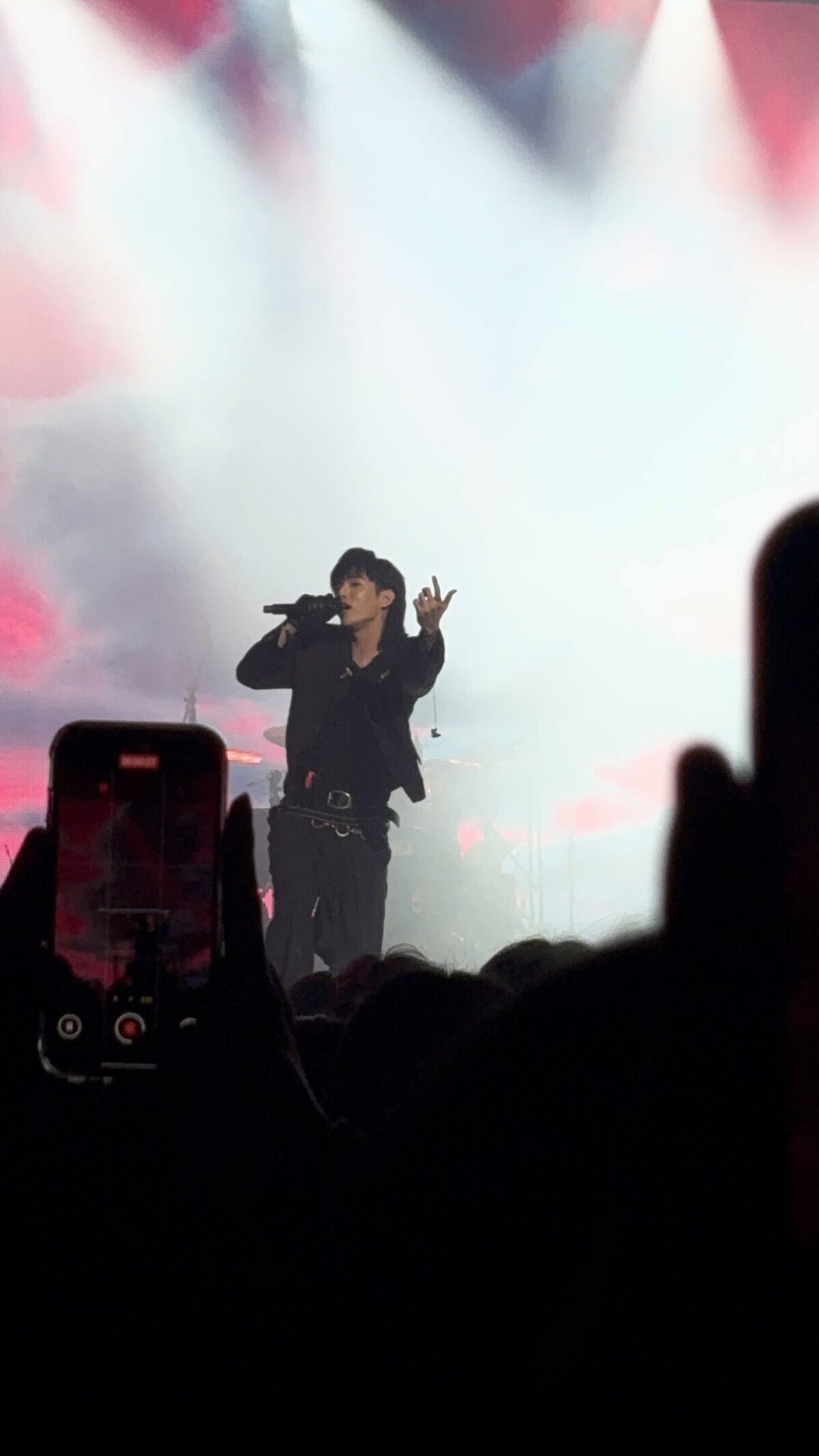 eaJ e il K-pop dopo la perfezione: la bellezza dell’onestà senza filtri eaJ e il K-pop dopo la perfezione: la bellezza dell’onestà senza filtri