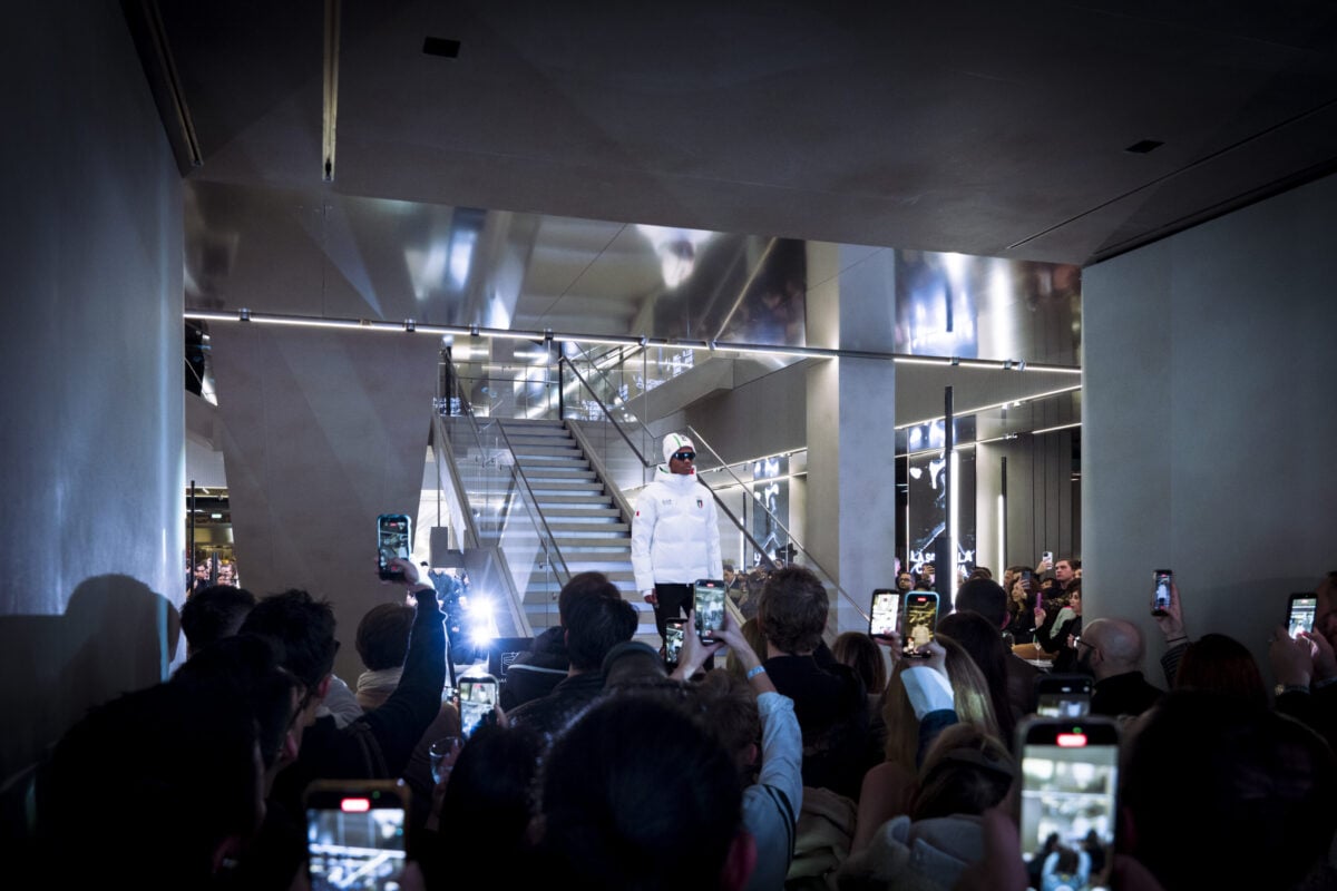 EA7 Emporio Armani fa poker con le Olimpiadi