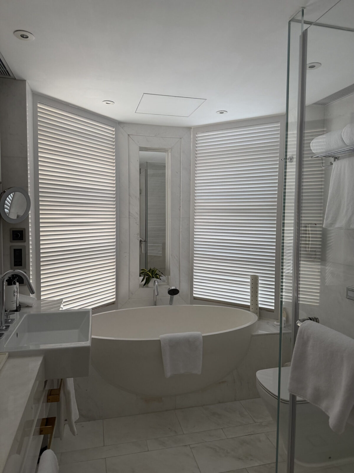 Hong Kong, l’arte della pausa (di lusso) in una città che non si ferma Hong Kong, l’arte della pausa (di lusso) in una città che non si ferma