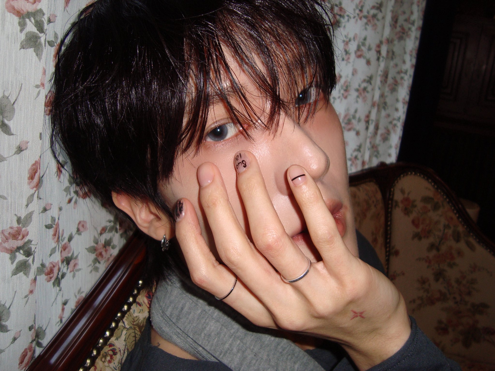 Junghoon e Belong: perché questo debutto solista va ascoltato con calma Junghoon e Belong: perché questo debutto solista va ascoltato con calma