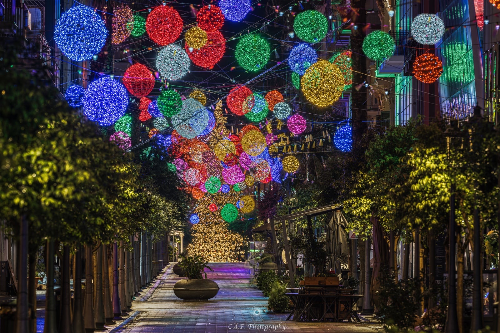 Luci d’Artista accende Salerno. Il centro storico si trasforma in un museo di light art