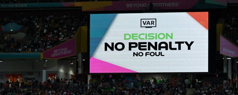 ifab nuove regole calcio 2026 var