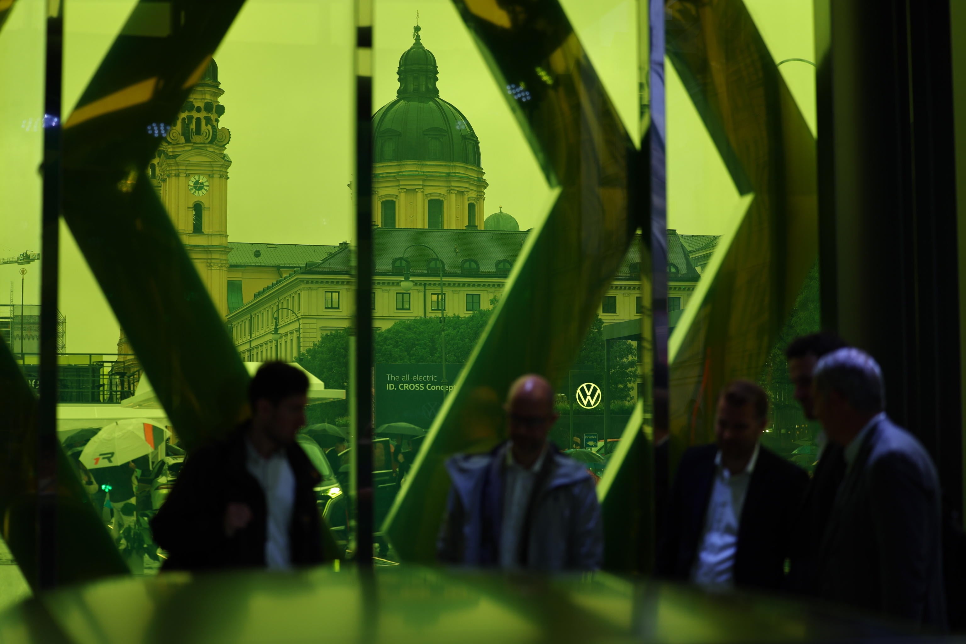 Renault produrrà droni d’attacco a lungo raggio: il ritorno dell’industria civile alla difesa