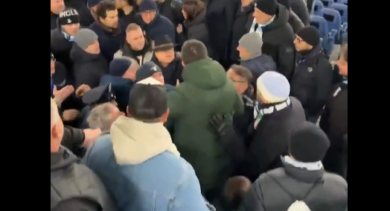 Lotito contestato in tribuna: lite con un tifoso della Lazio