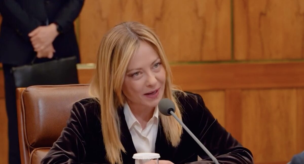 Meloni: “Il K-pop è soft power straordinario”. E invita il presidente sudcoreano in Italia