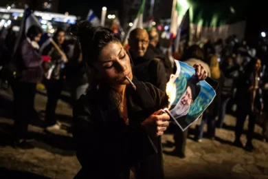 Iran, oltre 50 mila arresti nelle proteste il blitz Usa che ancora non c’è