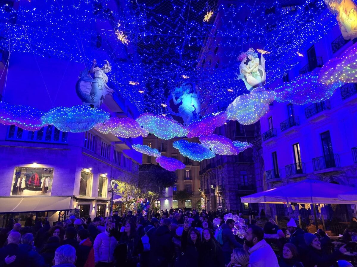 Luci d’Artista accende Salerno. Il centro storico si trasforma in un museo di light art