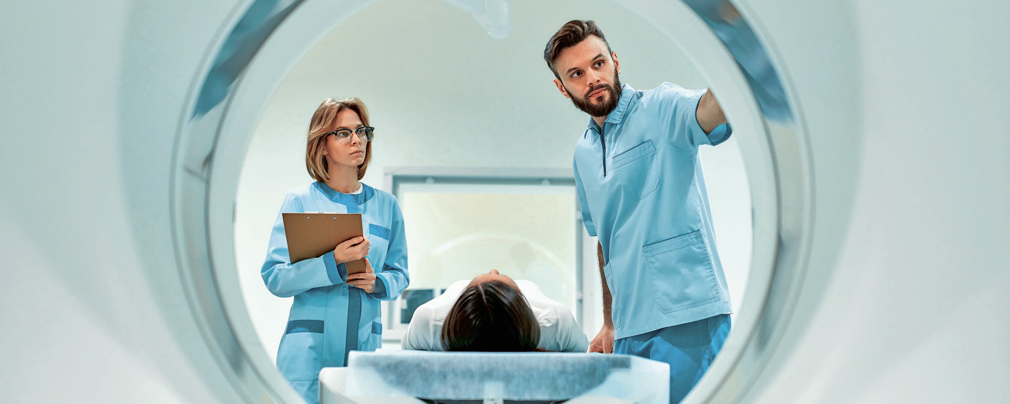 Più esami, meno salute: così la mania dei check-up fa guadagnare le aziende e penalizza chi sta male