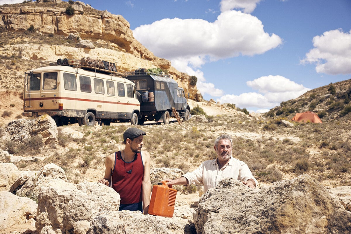 Perché Sirāt di Óliver Laxe è un film da vedere assolutamente Perché Sirāt di Óliver Laxe è un film da vedere assolutamente