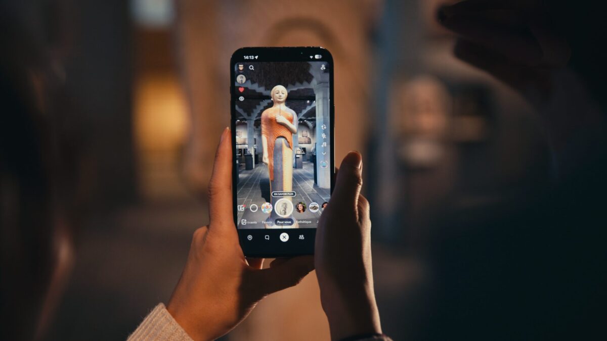 Snapchat entra al Louvre: la realtà aumentata riporta in vita sei capolavori dimenticati Snapchat entra al Louvre: la realtà aumentata riporta in vita sei capolavori dimenticati