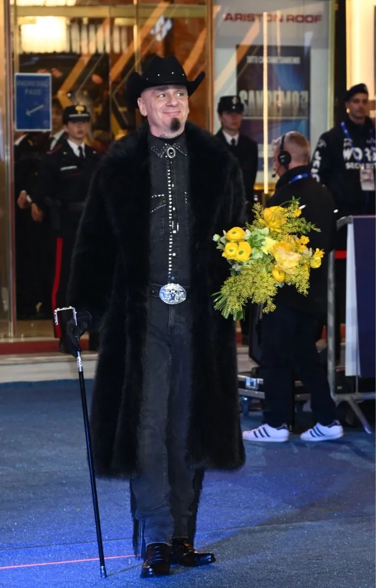Sanremo 2026, tutti i look degli artisti sul green carpet
