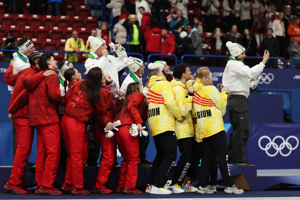 Milano Cortina 2026, la Victory Selfie diventa simbolo del podio contemporaneo