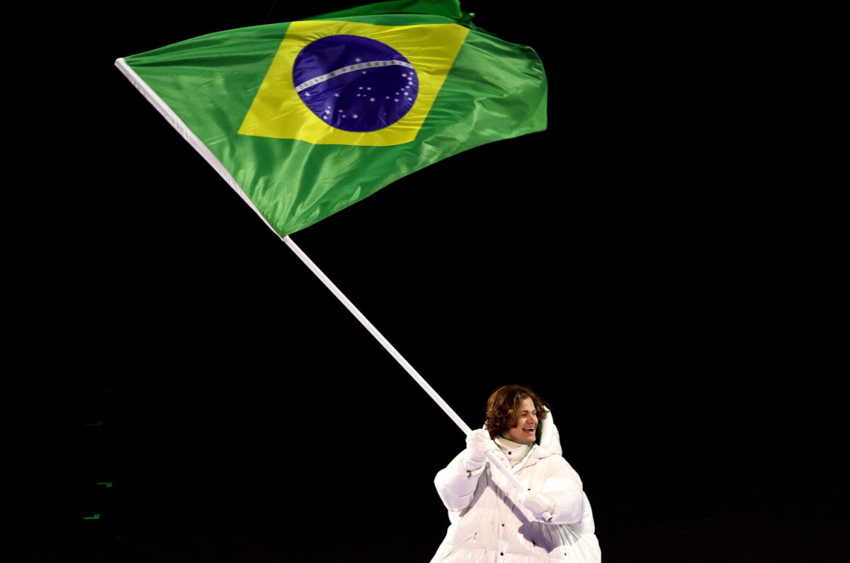 Samba brasiliano nel Gigante Trionfa Braathen, via alle danze
