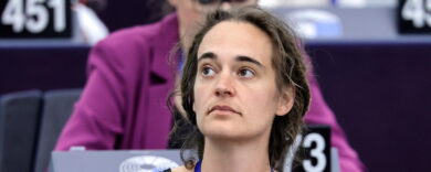 Ci tocca pure pagare Carola Rackete