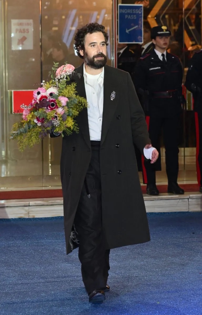 Sanremo 2026, tutti i look degli artisti sul green carpet