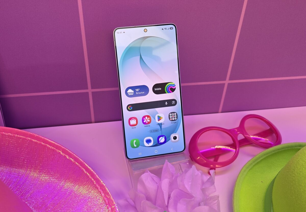 Samsung Galaxy S26 Ultra, lo smartphone con lo schermo a prova di ficcanaso