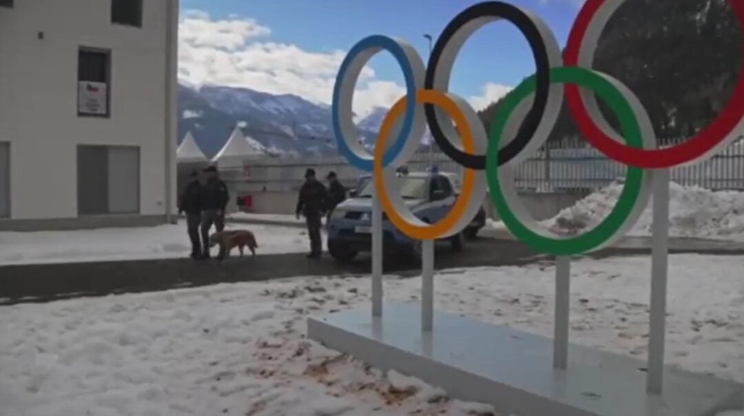Olimpiadi Milano Cortina, artificieri e unità cinofile al lavoro nei siti olimpici