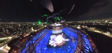 Olimpiadi, la cerimonia di Milano Cortina a San Siro vista dall’elicottero