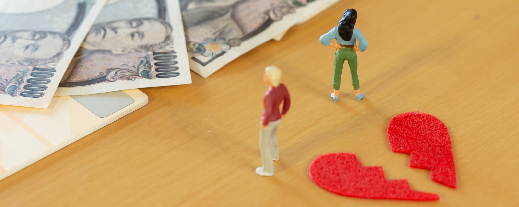 Infedeltà finanziaria: il vero tradimento che rovina le coppie Infedeltà finanziaria: il vero tradimento che rovina le coppie