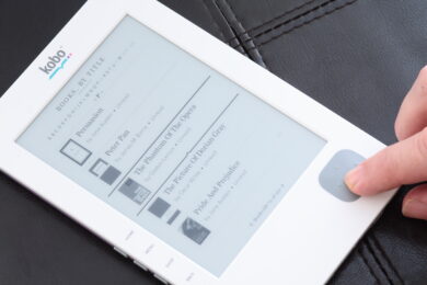 Reading Wrapped 2025: come cambiano le abitudini di lettura degli italiani tra audiolibri, domeniche lente e nuovi generi