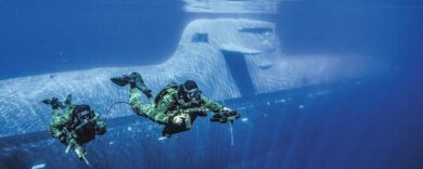 Sotto il mare siamo indifesi: ecco come si può colpire un Paese senza farsi vedere