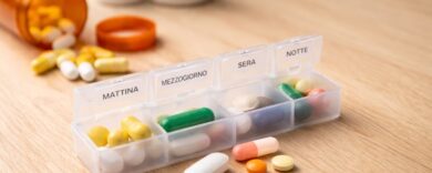 Prendere il farmaco all’ora giusta può raddoppiare la sopravvivenza: lo studio che cambia la medicina