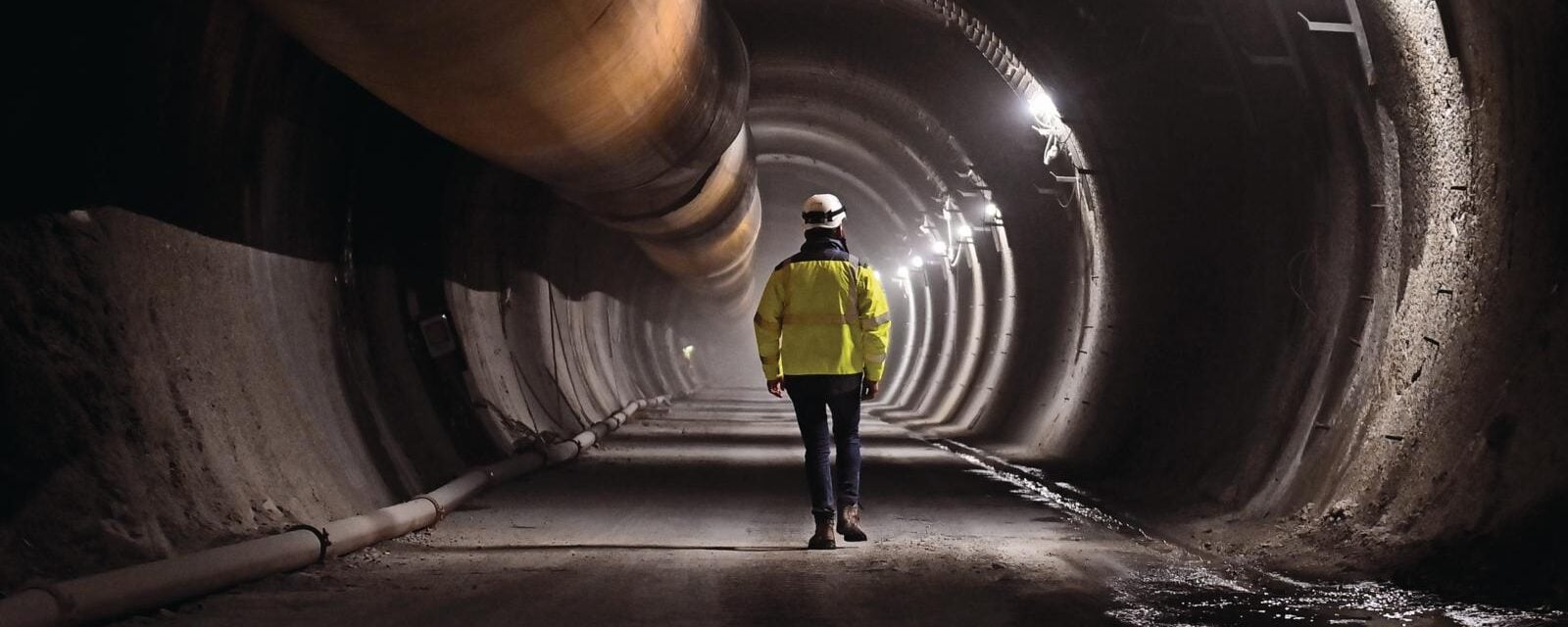 Torino-Lione: la luce in fondo alla TAV. Ecco cosa succede 2.000 metri sotto le Alpi