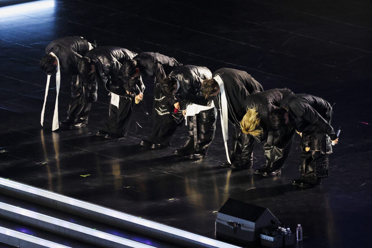 BTS a Seoul, dentro la piazza: Gwanghwamun si ferma. È da qui che ricomincia il K-pop