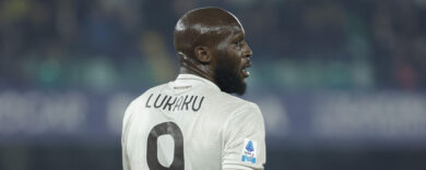 Lukaku e il Napoli ai ferri corti: non rientra dal Belgio, multa e in estate addio?