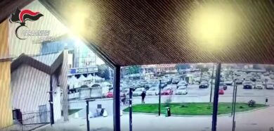 Torino, disabile rapinata e aggredito chi la accompagnava: arrestato un 23enne