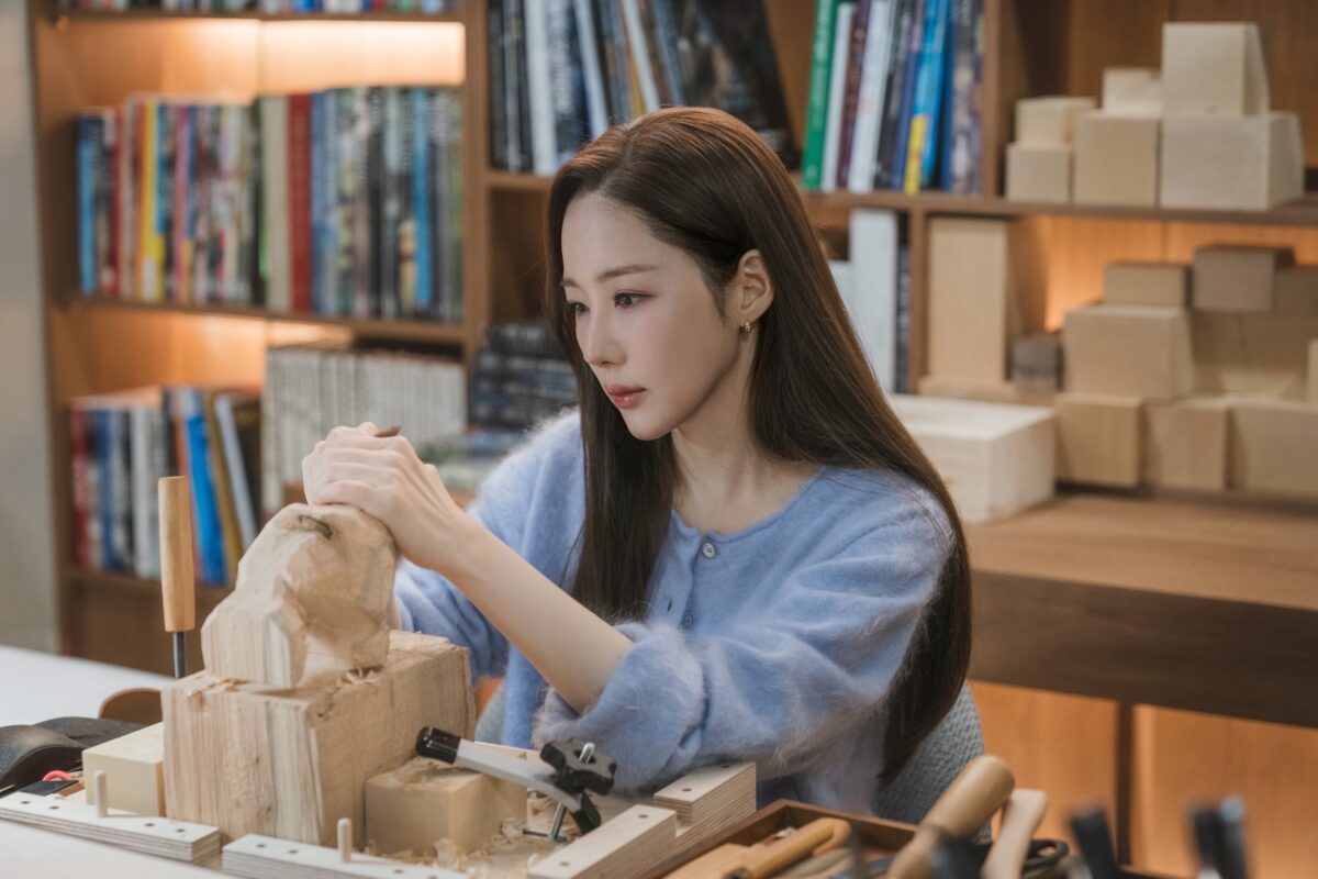 Siren’s Kiss, il romance thriller che trasforma seduzione e sospetto in un gioco pericoloso