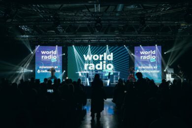 World Radio Day 2026: Milano celebra la radio tra tradizione, dati d’ascolto e sfida dell’intelligenza artificiale