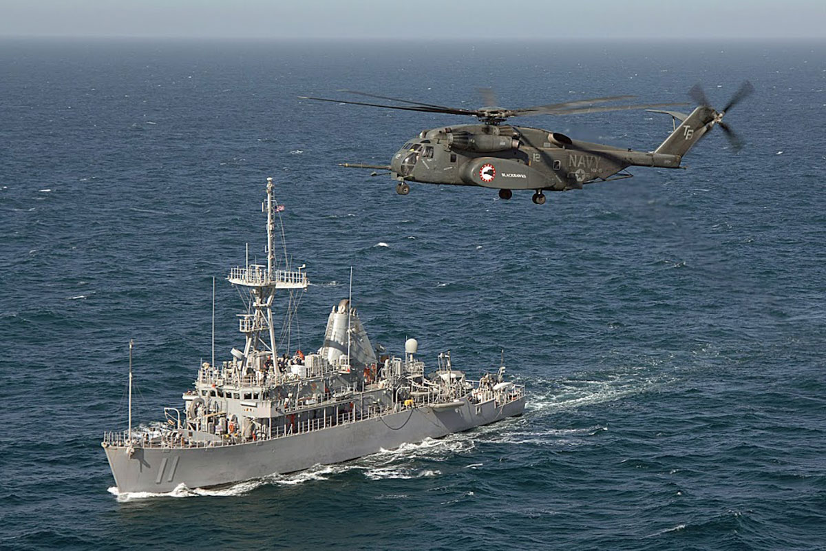 Allarme nel Golfo: la corsa contro il tempo degli Usa per sminare lo Stretto di Hormuz