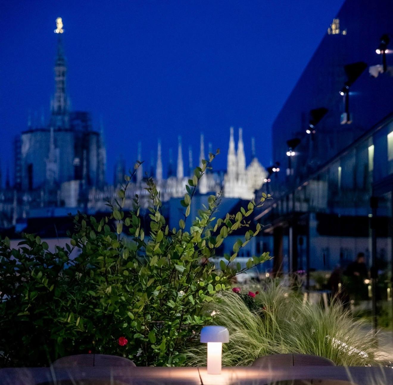 Horto Milano: il fascino di mangiare a due passi dal cielo Horto Milano: il fascino di mangiare a due passi dal cielo