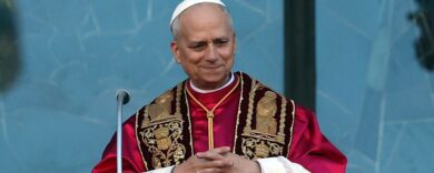 Leone XIV: «Chi fa la guerra ne risponderà a Dio». Perché il monito del Papa segna una svolta nel suo pontificato