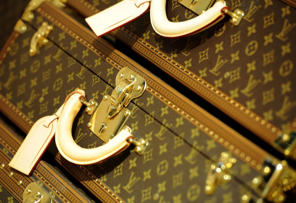 I 130 anni del Monogram Louis Vuitton, storia e celebrazione a Londra