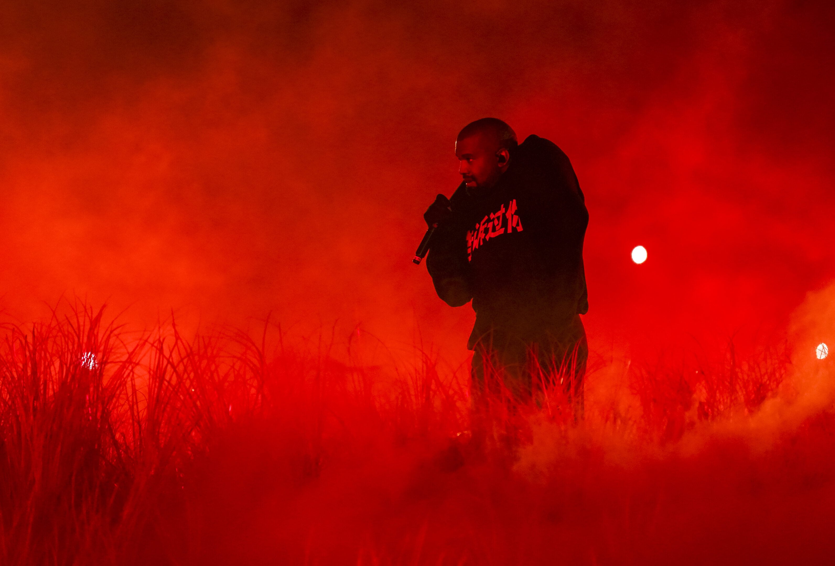 Kanye West, genio e caos: vietato in UK ma in Italia è già un fenomeno da 68.000 biglietti venduti Kanye West, genio e caos: vietato in UK ma in Italia è già un fenomeno da 68.000 biglietti venduti