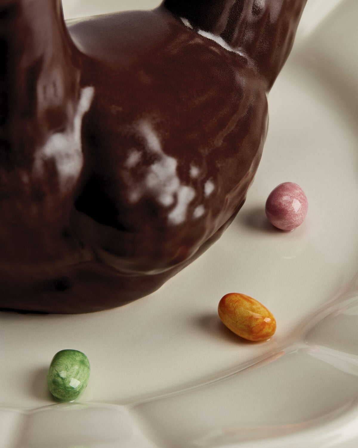 Tendenze, Colombe e Uova griffate guidano la Pasqua 2026 Tendenze, Colombe e Uova griffate guidano la Pasqua 2026