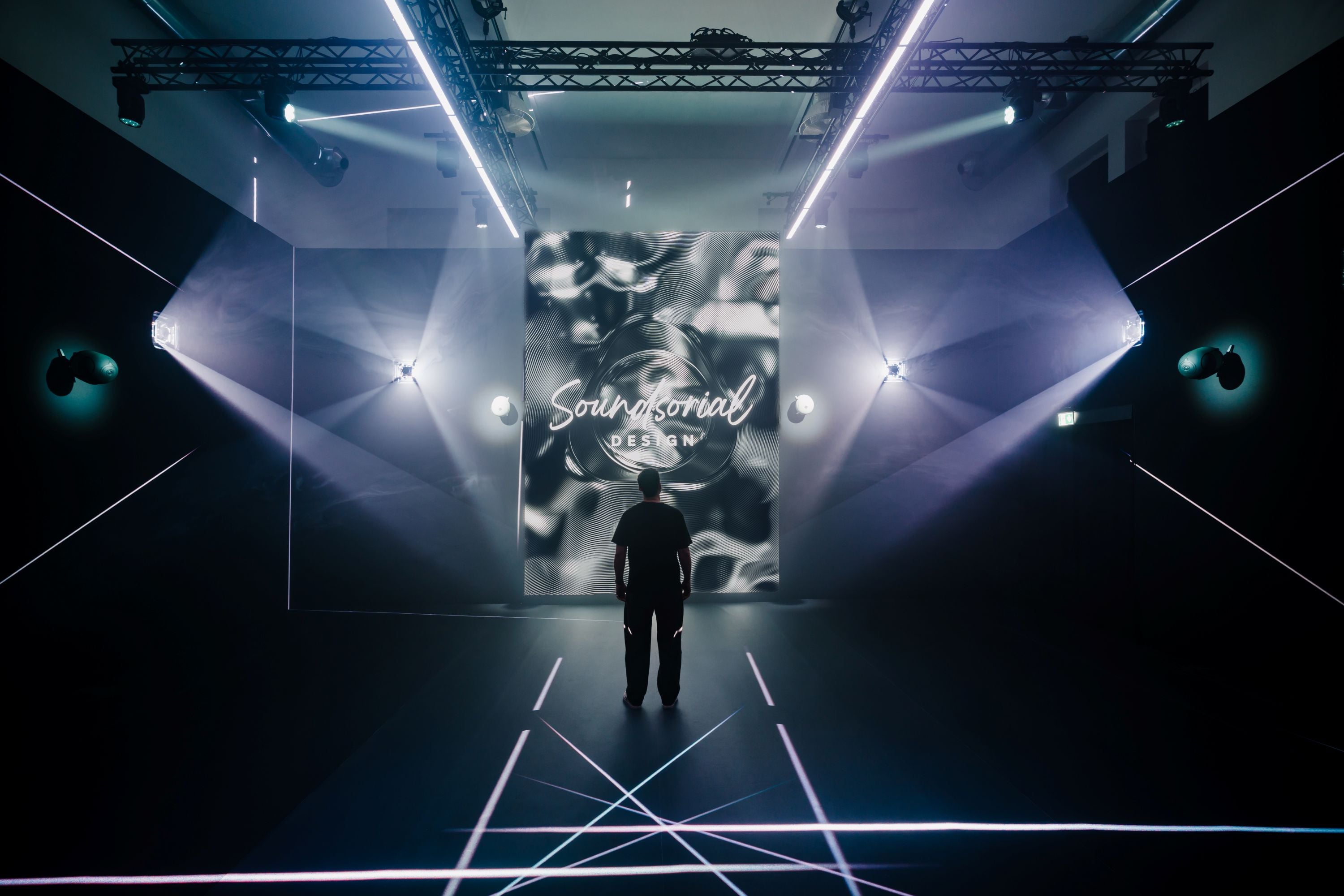 FuoriSalone, ecco l’installazione che trasforma la musica in presenza fisica