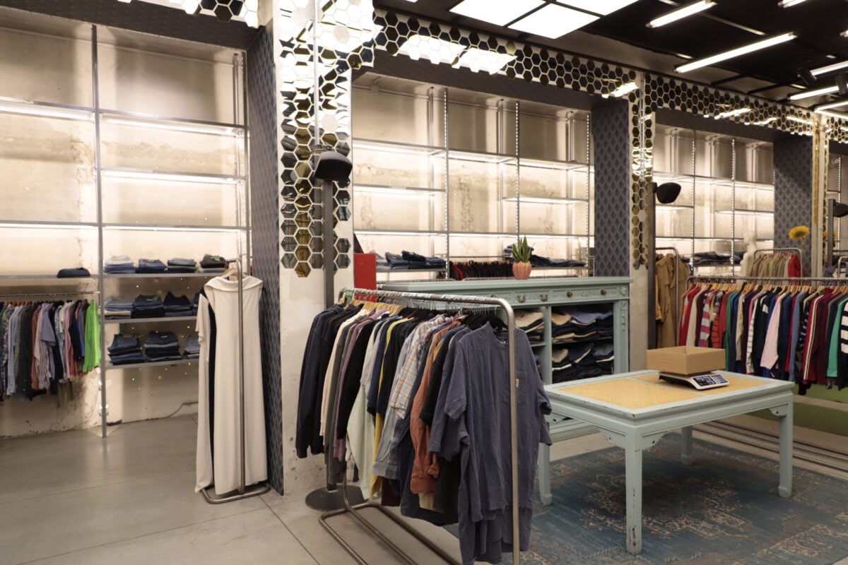 Unsane nobilita la vendita a peso partendo da Milano e Roma Unsane nobilita la vendita a peso partendo da Milano e Roma