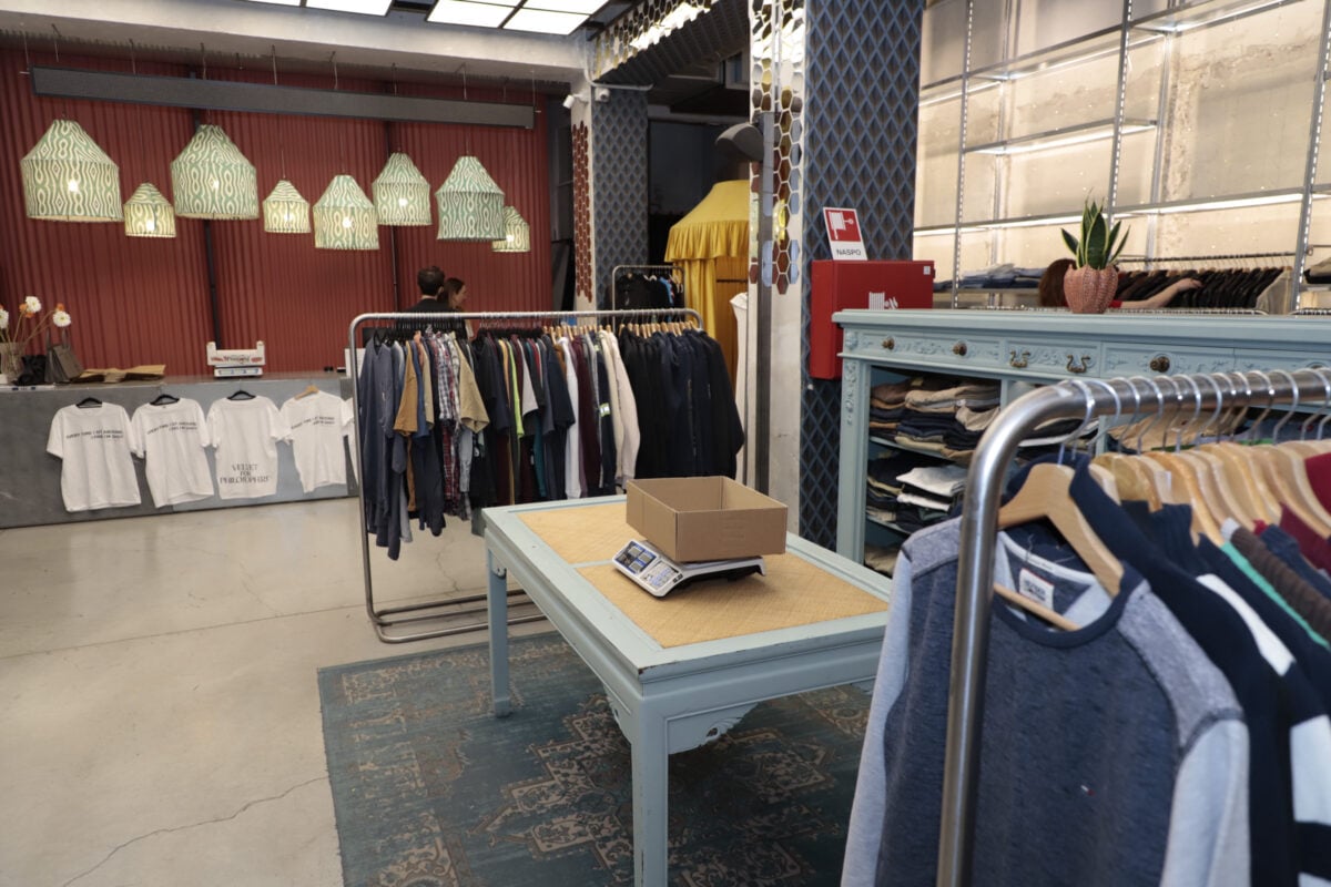 Unsane nobilita la vendita a peso partendo da Milano e Roma Unsane nobilita la vendita a peso partendo da Milano e Roma