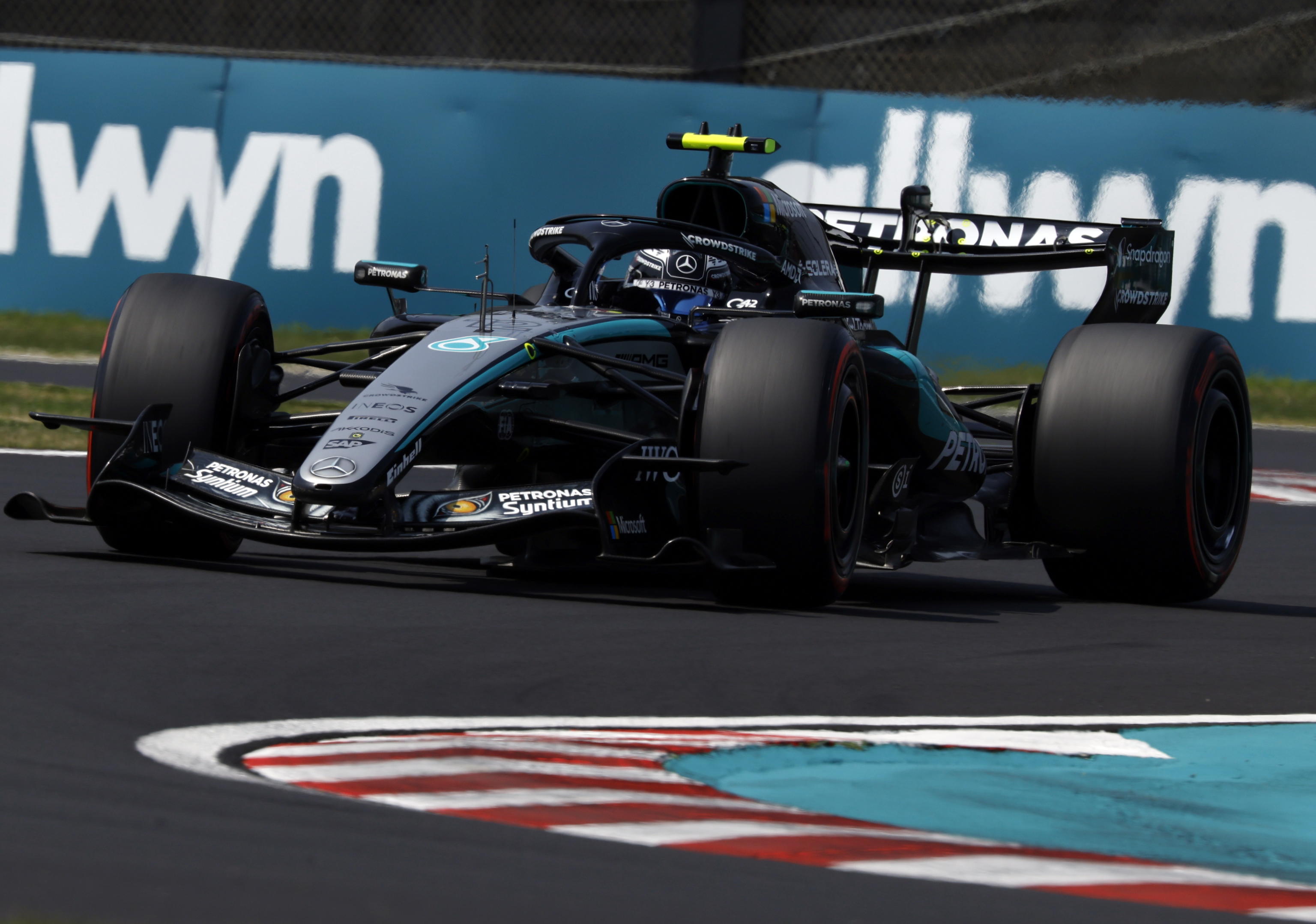 La Fia vieta il trucco della potenza in qualifica di Mercedes e Mc Laren La Fia vieta il trucco della potenza in qualifica di Mercedes e Mc Laren