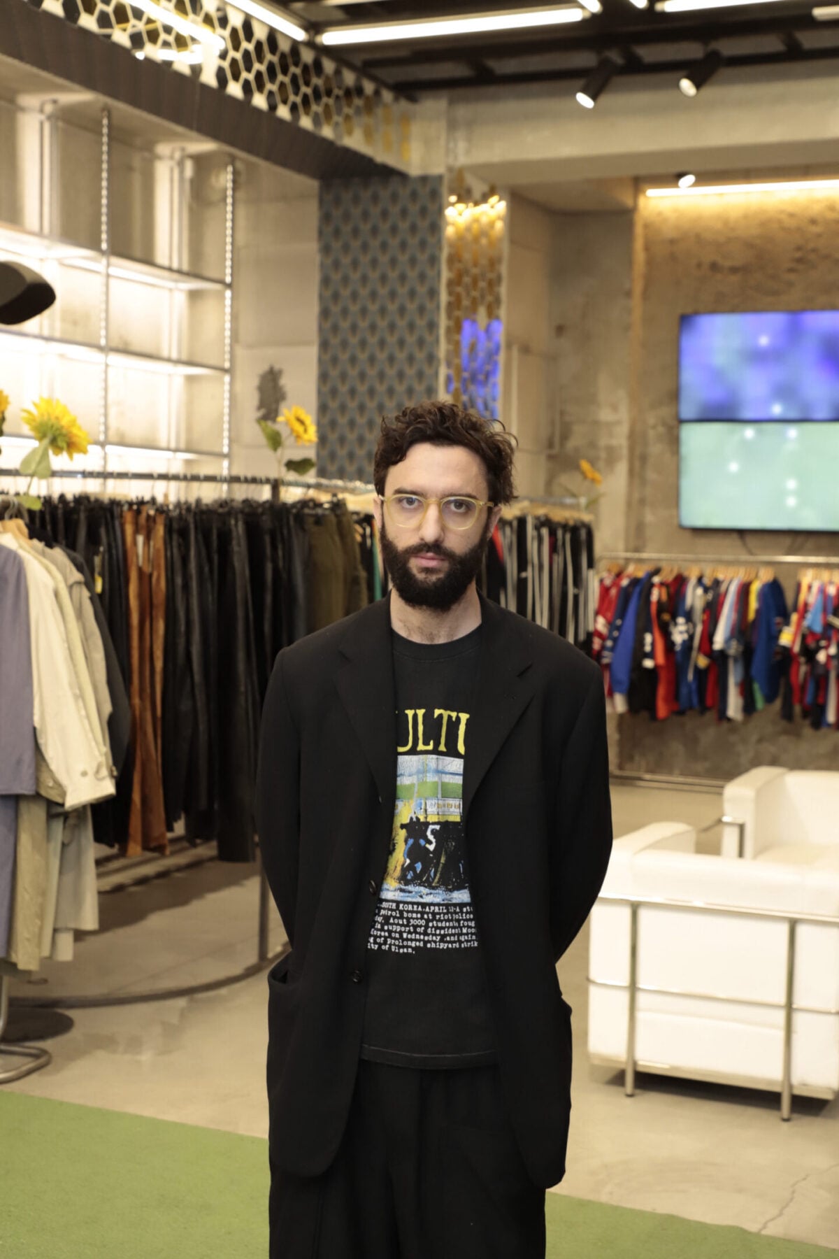 Unsane nobilita la vendita a peso partendo da Milano e Roma Unsane nobilita la vendita a peso partendo da Milano e Roma